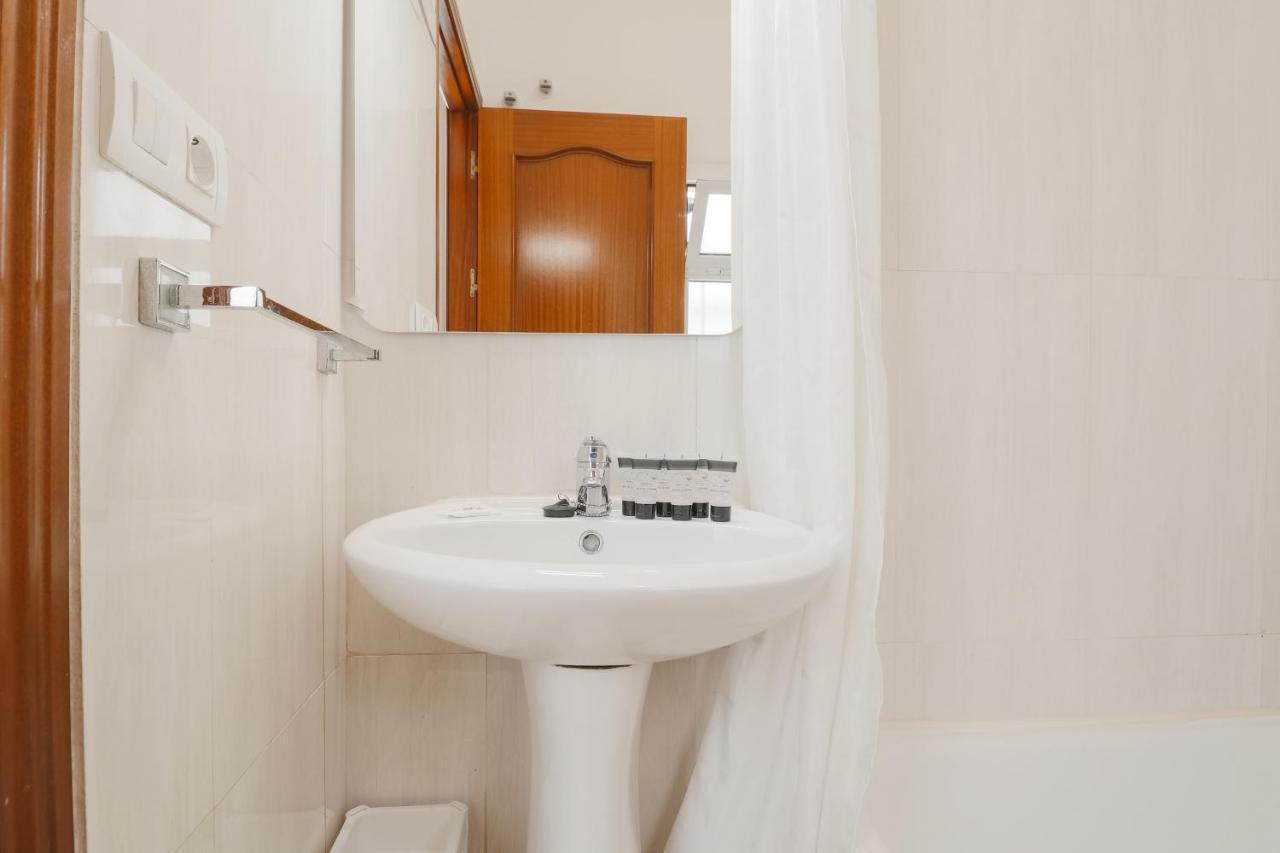 C2 - Seaside Pedregalejo 3 Bedrooms Apartment Malaga Ngoại thất bức ảnh